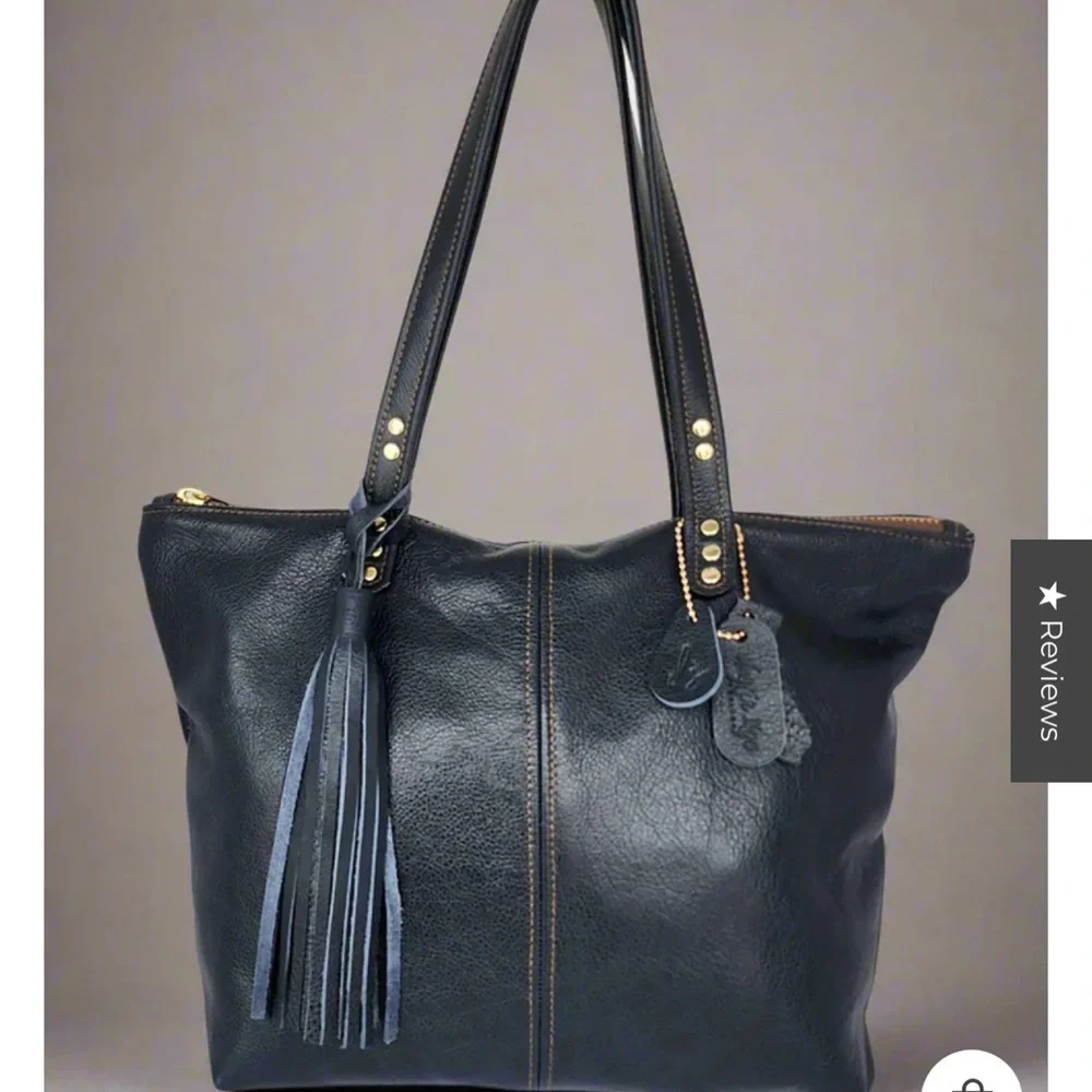 Make an offer! Elegant Black Leather Tote Bag - Picture 6 of 6